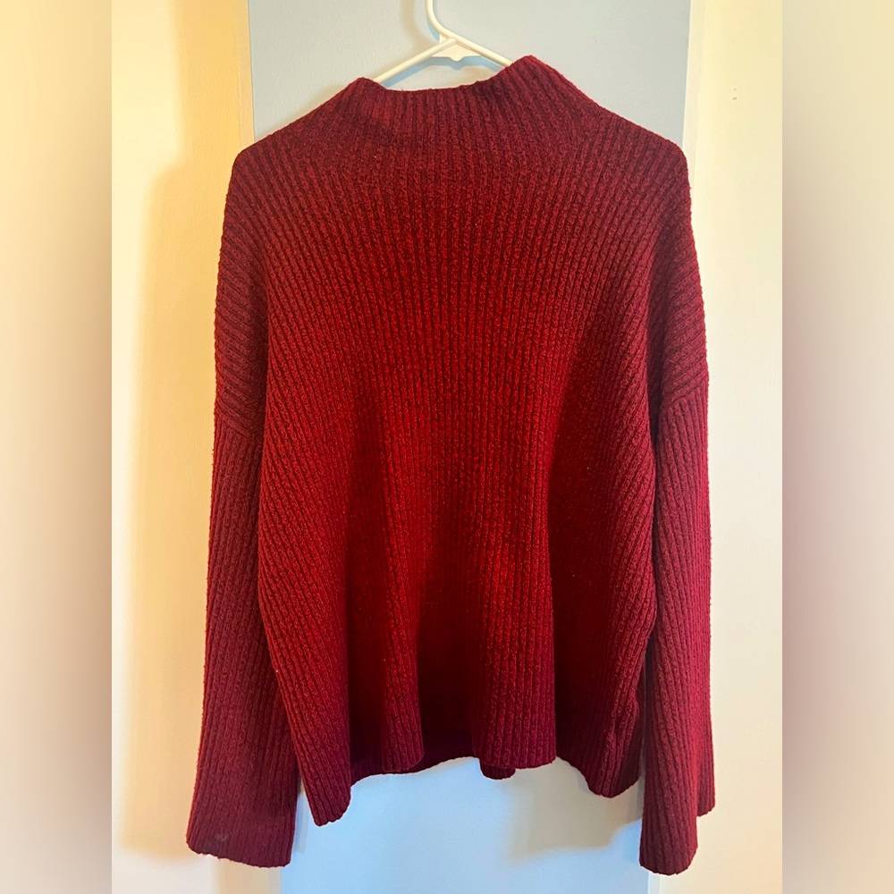 Theo & Spence bell sleeve sweater size small.